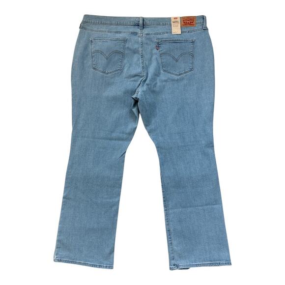 Levi's Women's Classic Boot Cut Jeans Blue Size 24W Denim Light Medium Wash - Picture 4 of 9